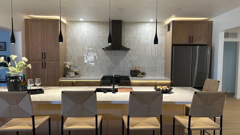 Mesa Kitchen Hood and Lighting